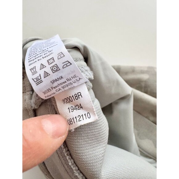 SPANX Jeanish Stone Wash Camo Cropped Skinny Legging Jeans, Size S - Picture 12 of 13